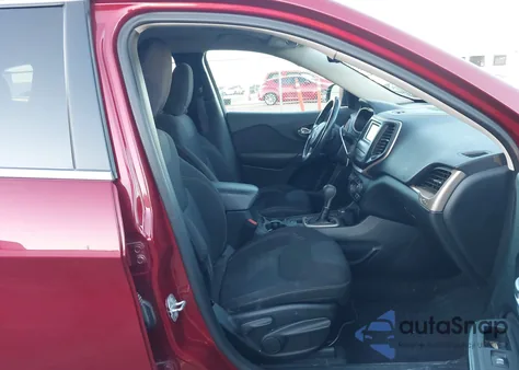 2016 Jeep Cherokee Latitude из США, поврежденный, VIN 1C4PJMCB9GW279276